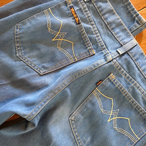 Levi’s Jeans MovinOn 80’s Vintage Hippy Bellbottom - Picture 2 of 16